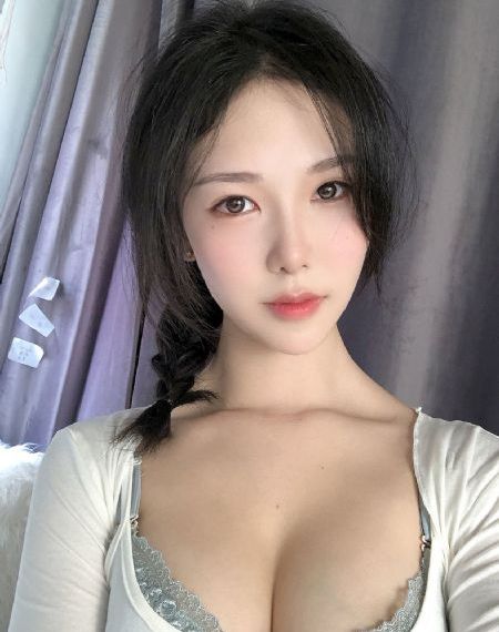 依雯妮妮_DVD电影在线观看